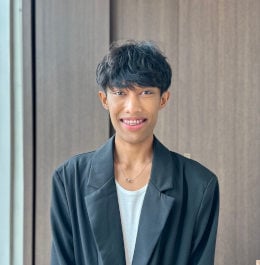 Q is a language advisor at Modulo